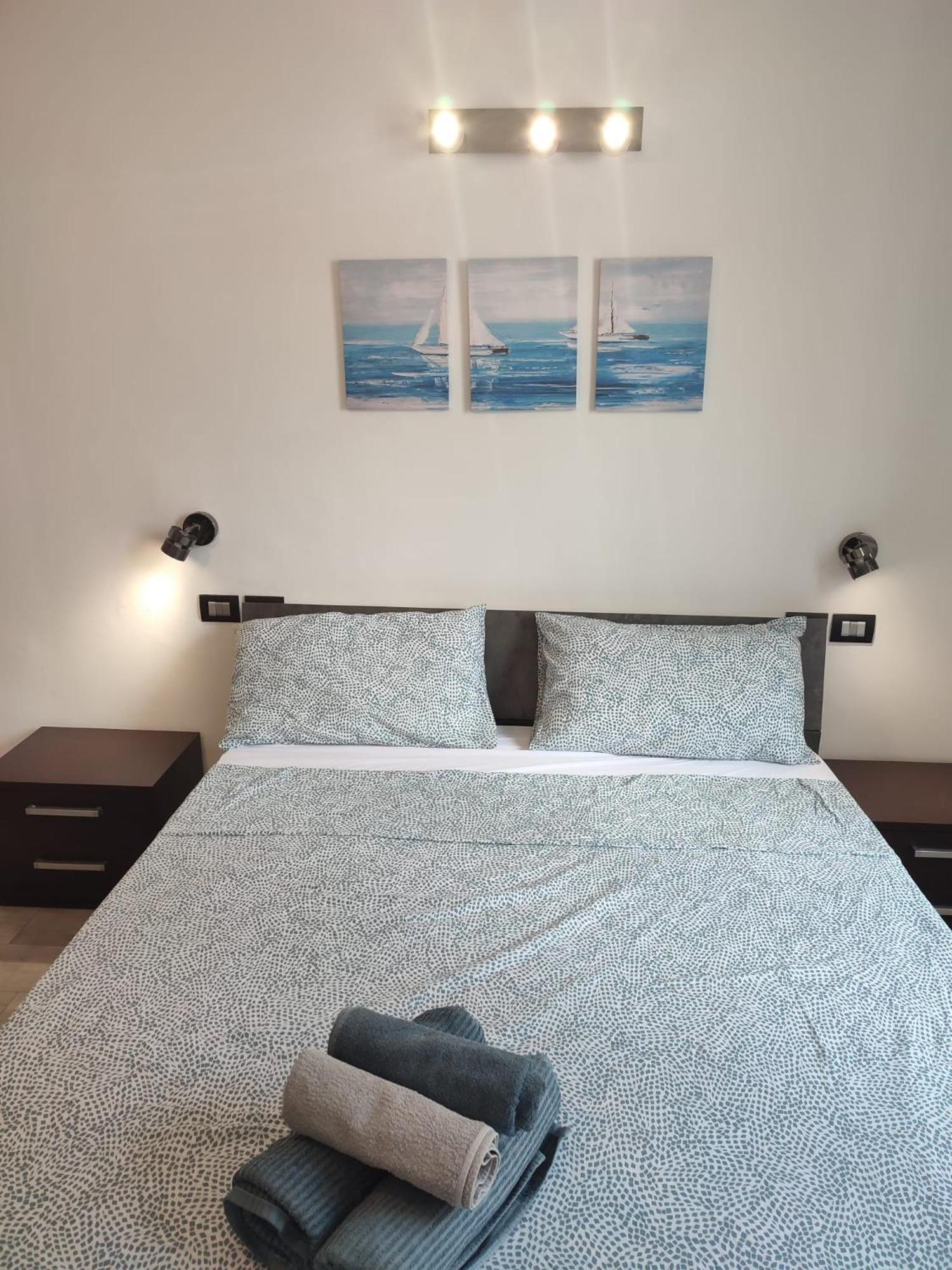 Azzurro Adriatico In Genova Est Apartment Ngoại thất bức ảnh